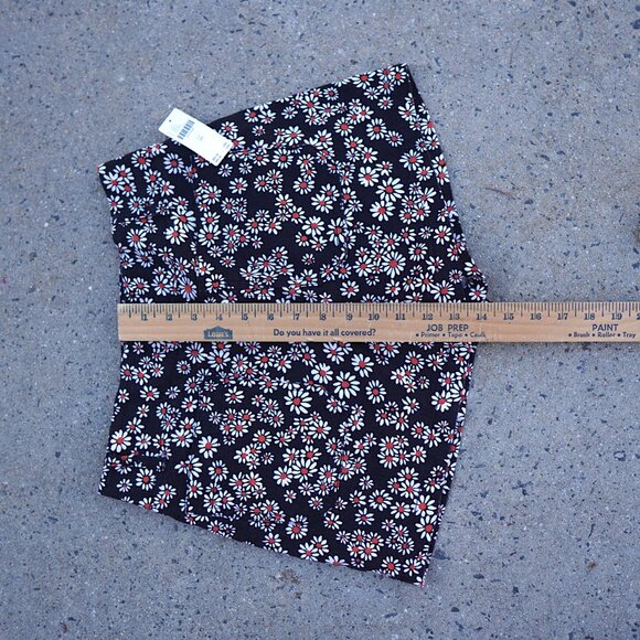 NWT Anthro Maeve Colette Shorts 28 Black Daisy Floral Linen High Rise $80 - Picture 8 of 13